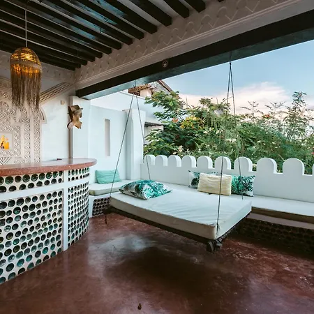 Banana House And Wellness Centre Hotel Lamu Exterior photo