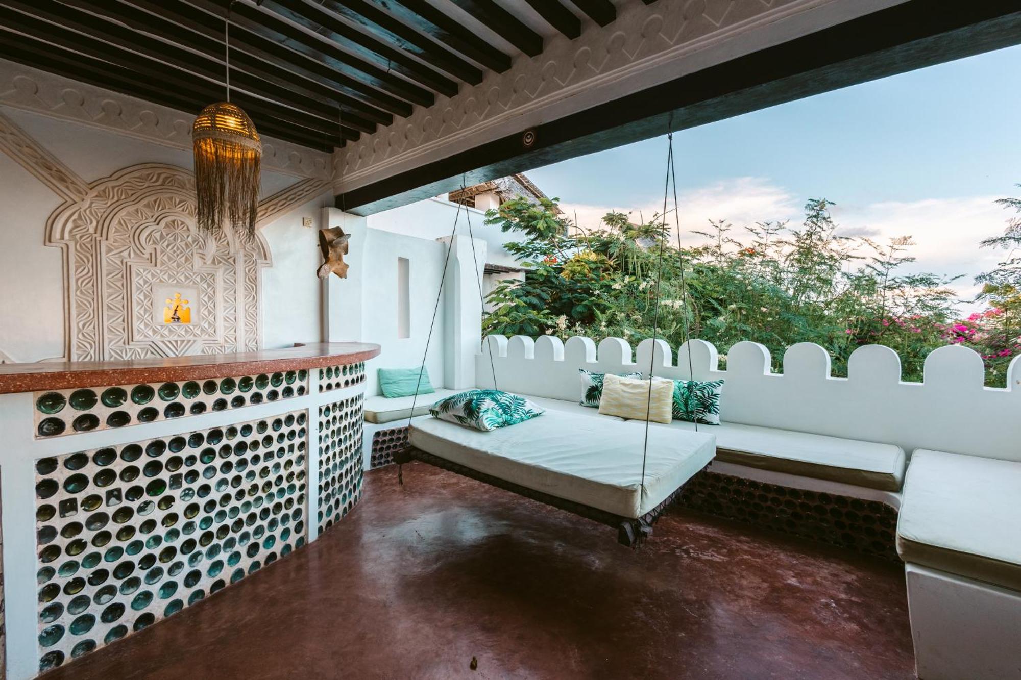 Banana House&wellness Centre